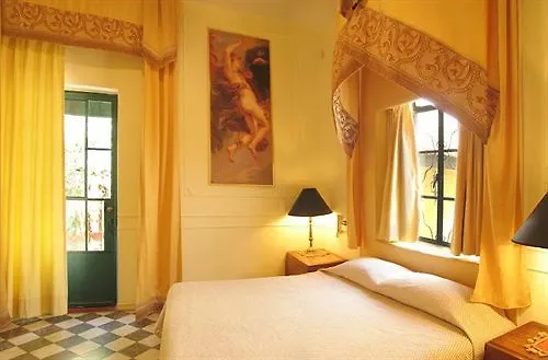 Trocadero Suites Guadalajara Hotel