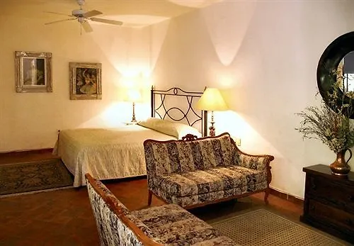 Hotell Trocadero Suites Guadalajara