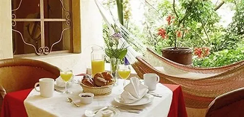 Hotell Trocadero Suites Guadalajara